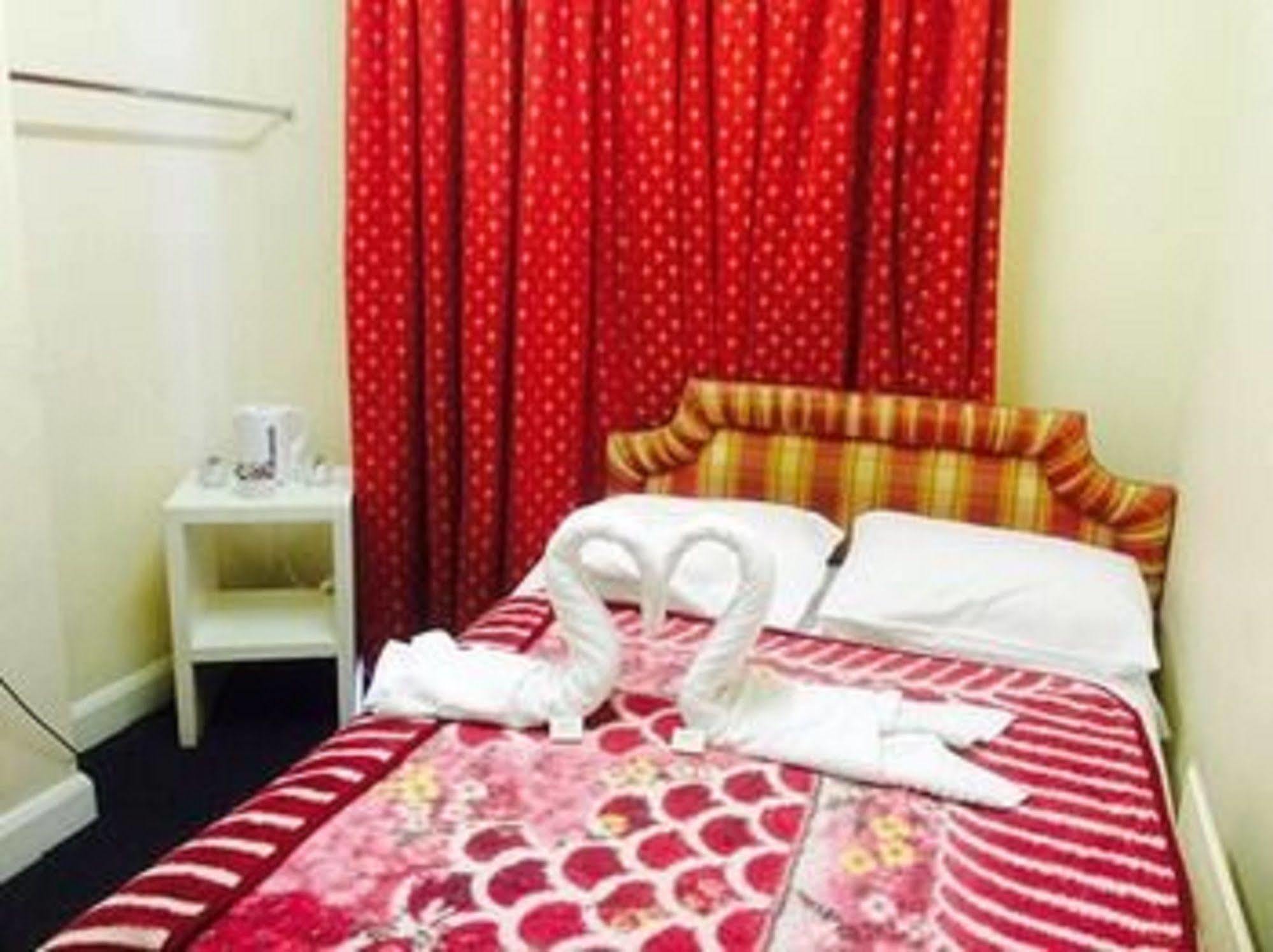 Golden Star Hotel ลอนดอน ภายนอก รูปภาพ